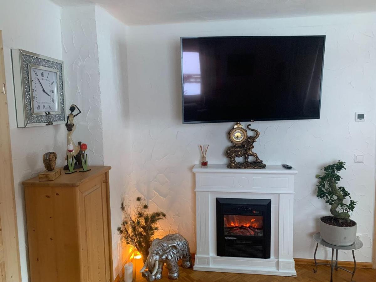 Large Detached Holiday Home In Muhr Exteriör bild