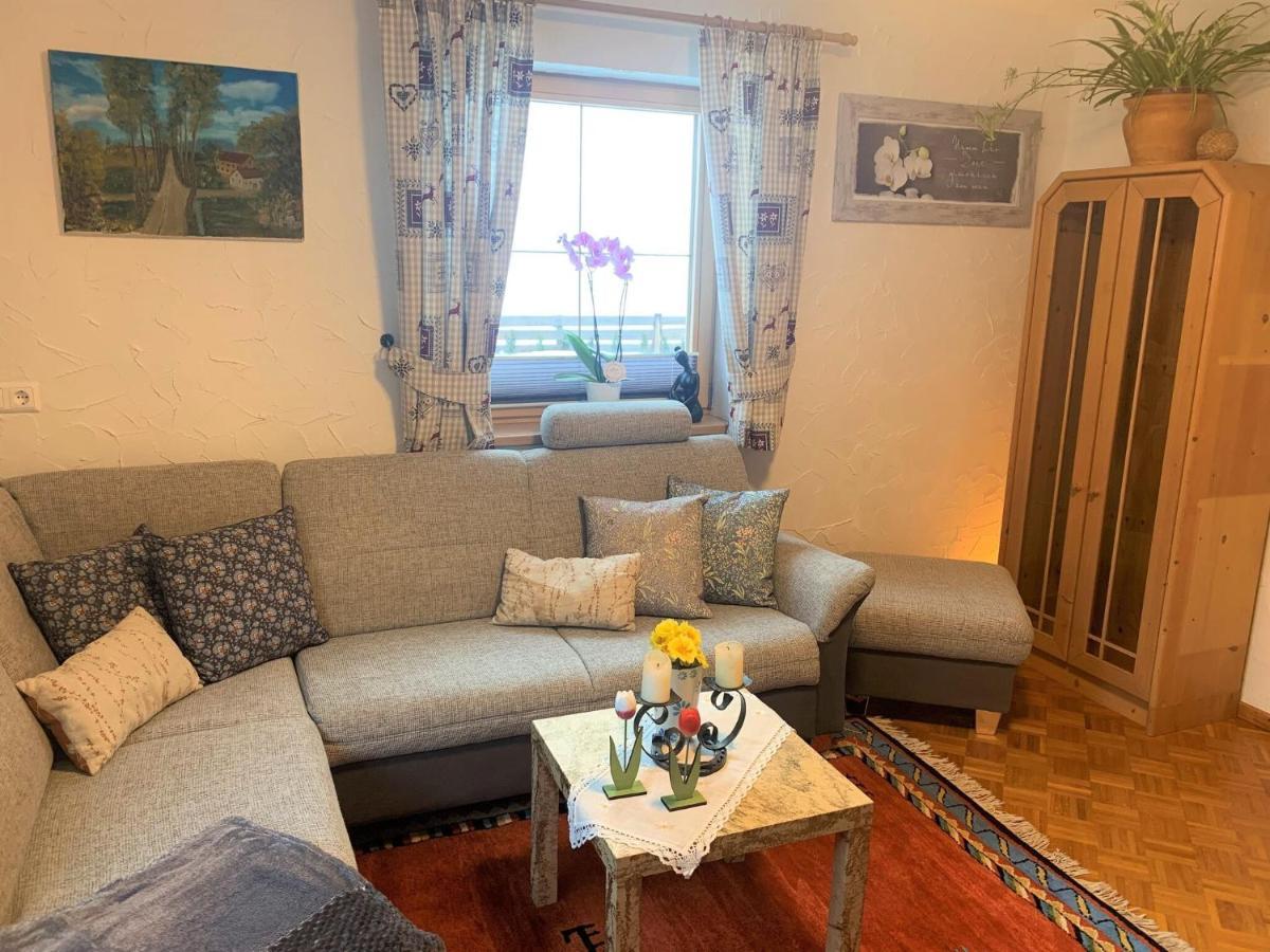 Large Detached Holiday Home In Muhr Exteriör bild