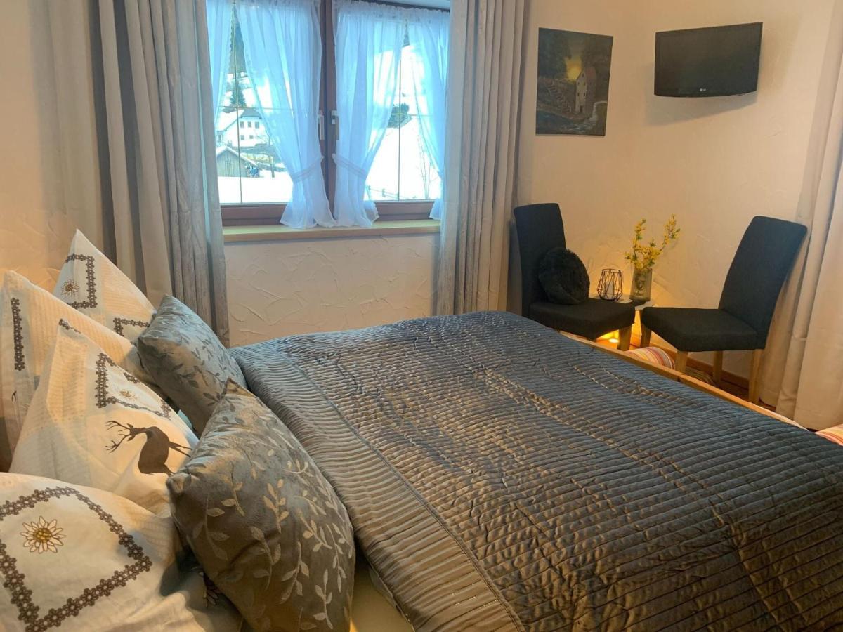 Large Detached Holiday Home In Muhr Exteriör bild