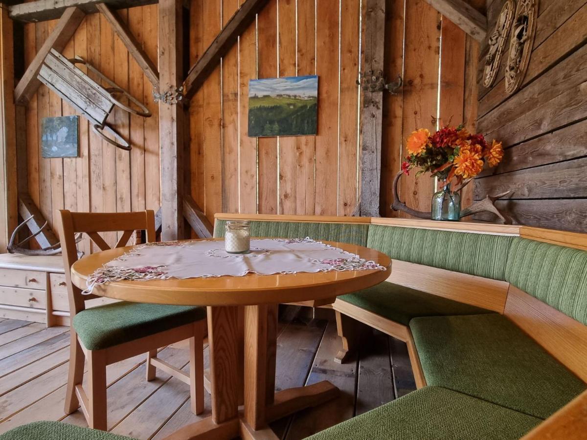 Large Detached Holiday Home In Muhr Exteriör bild