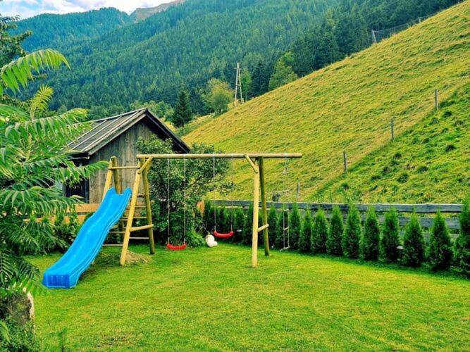 Large Detached Holiday Home In Muhr Exteriör bild